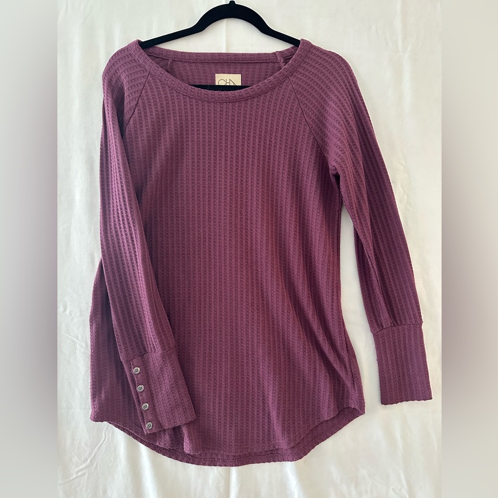CHASOR  waffled purple long sleeve scoop neck tee with button sleeve accents
